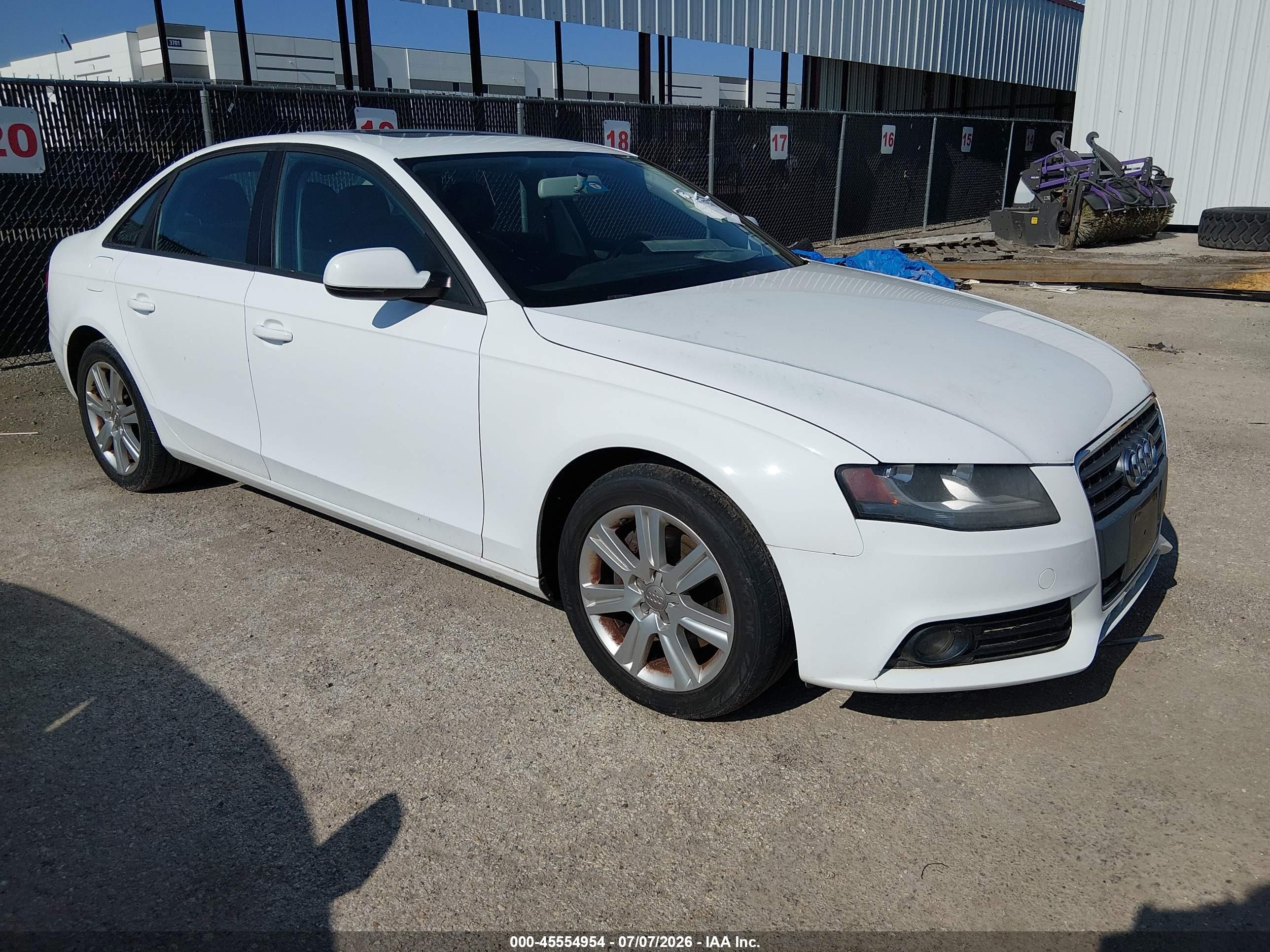 2011 Audi A4 2.0t Premium White vin: WAUAFAFL5BN044301