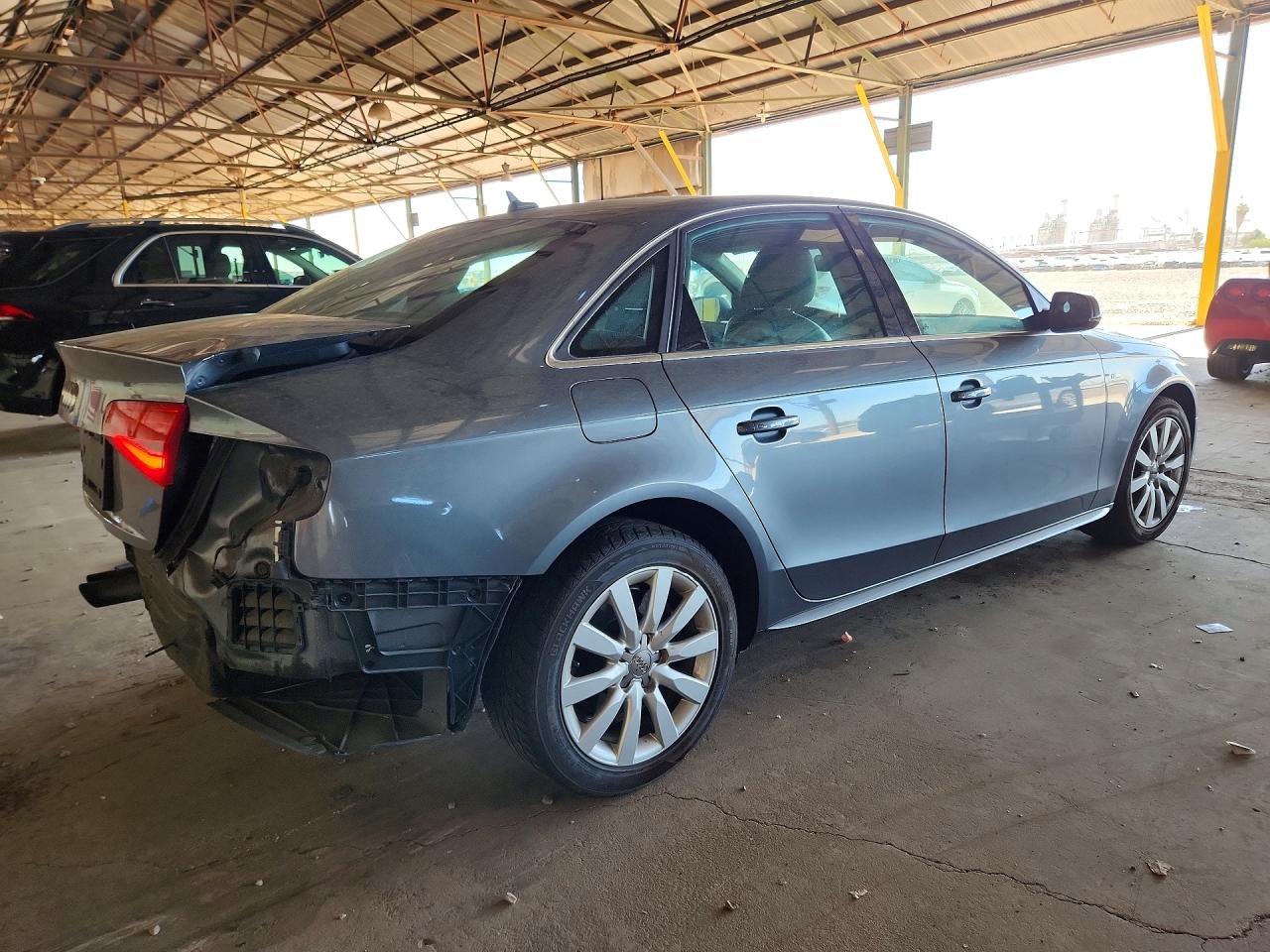 2015 Audi A4 Premium Серый vin: WAUAFAFL5FN010879