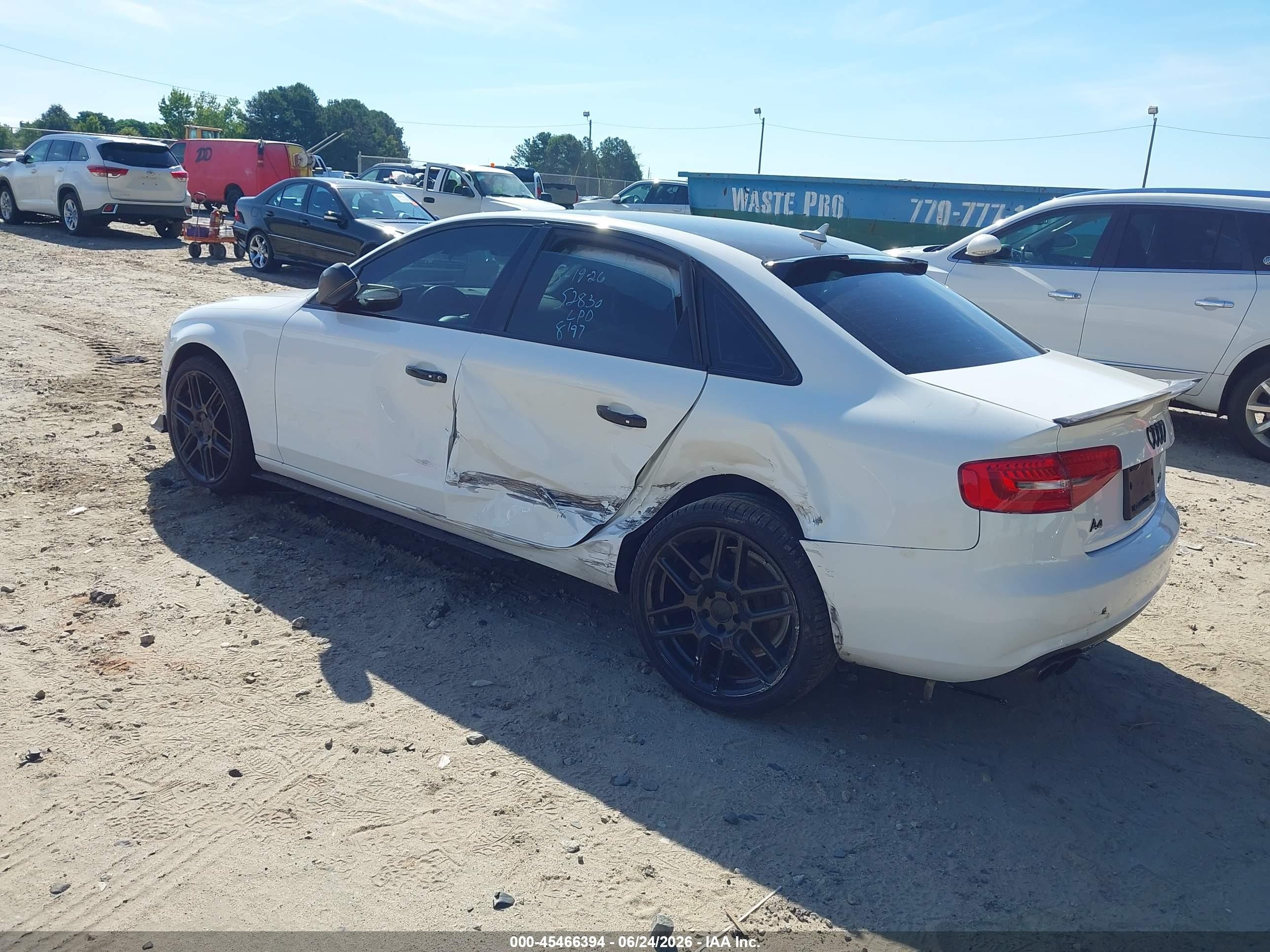 2013 Audi A4 2.0t Premium White vin: WAUAFAFL6DA168197