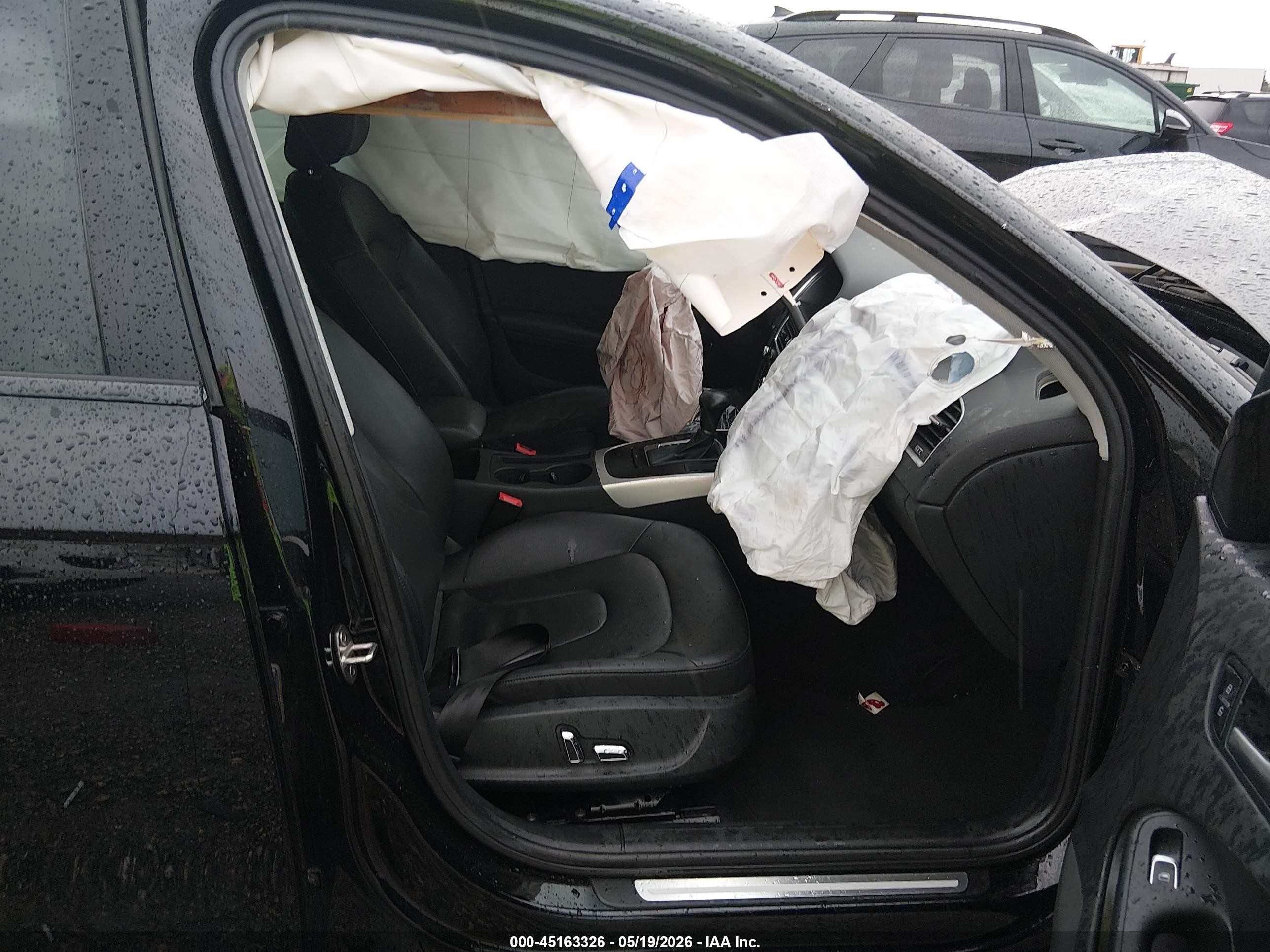 2013 Audi A4 2.0t Premium Черный vin: WAUAFAFL6DN046237