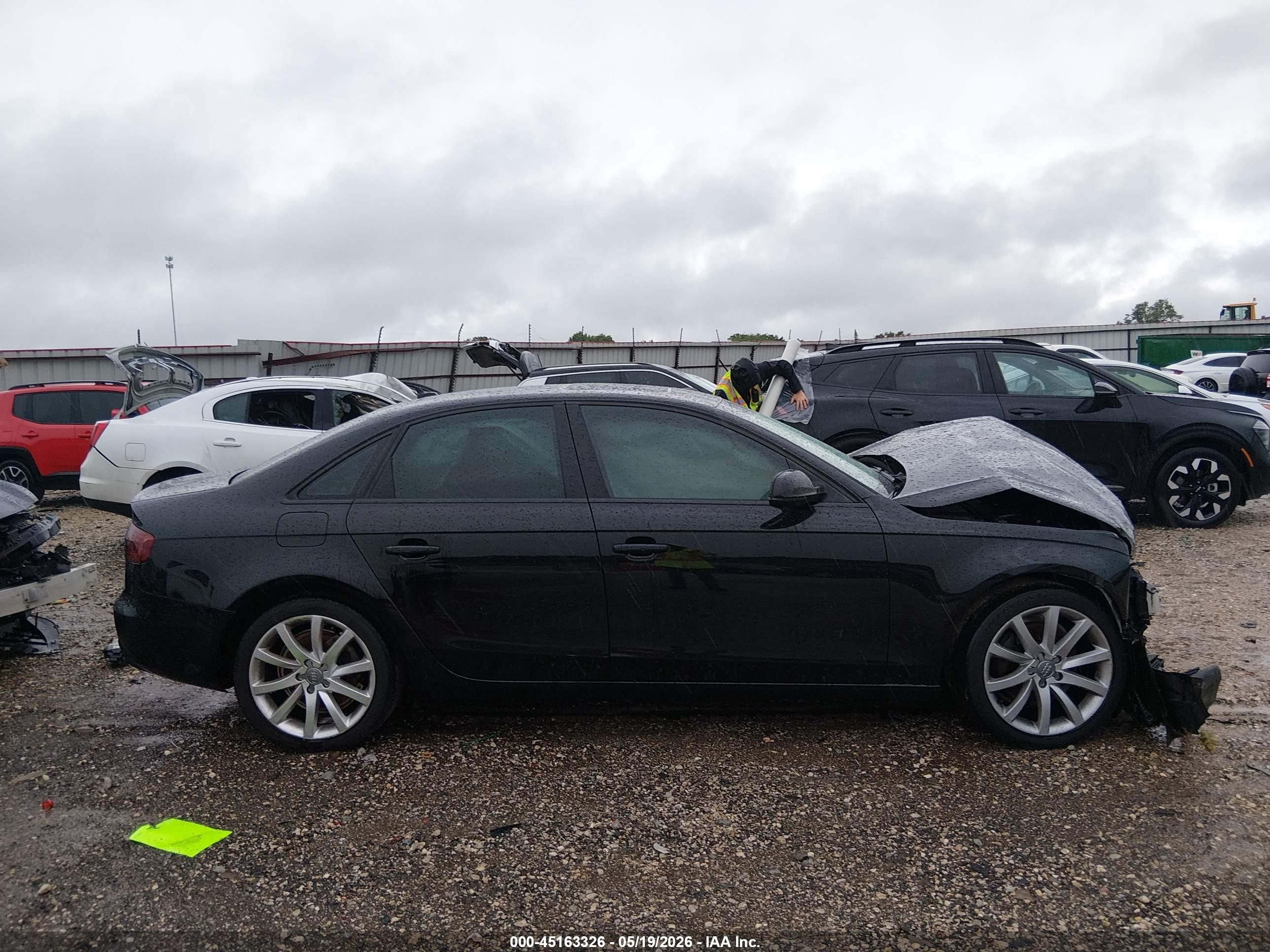 2013 Audi A4 2.0t Premium Черный vin: WAUAFAFL6DN046237