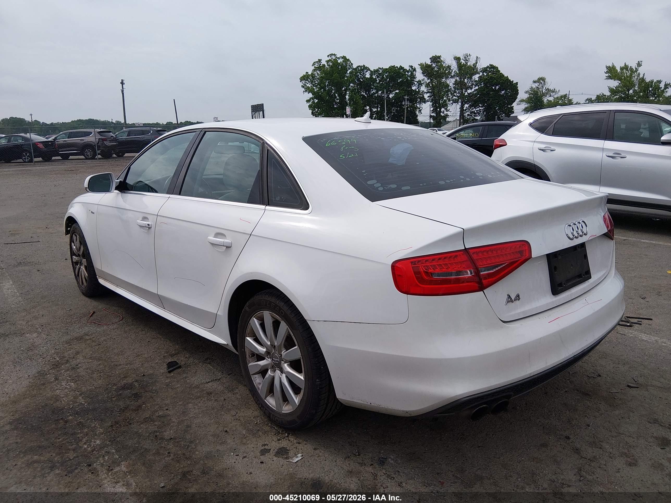 2015 Audi A4 2.0t Premium White vin: WAUAFAFL6FN005058
