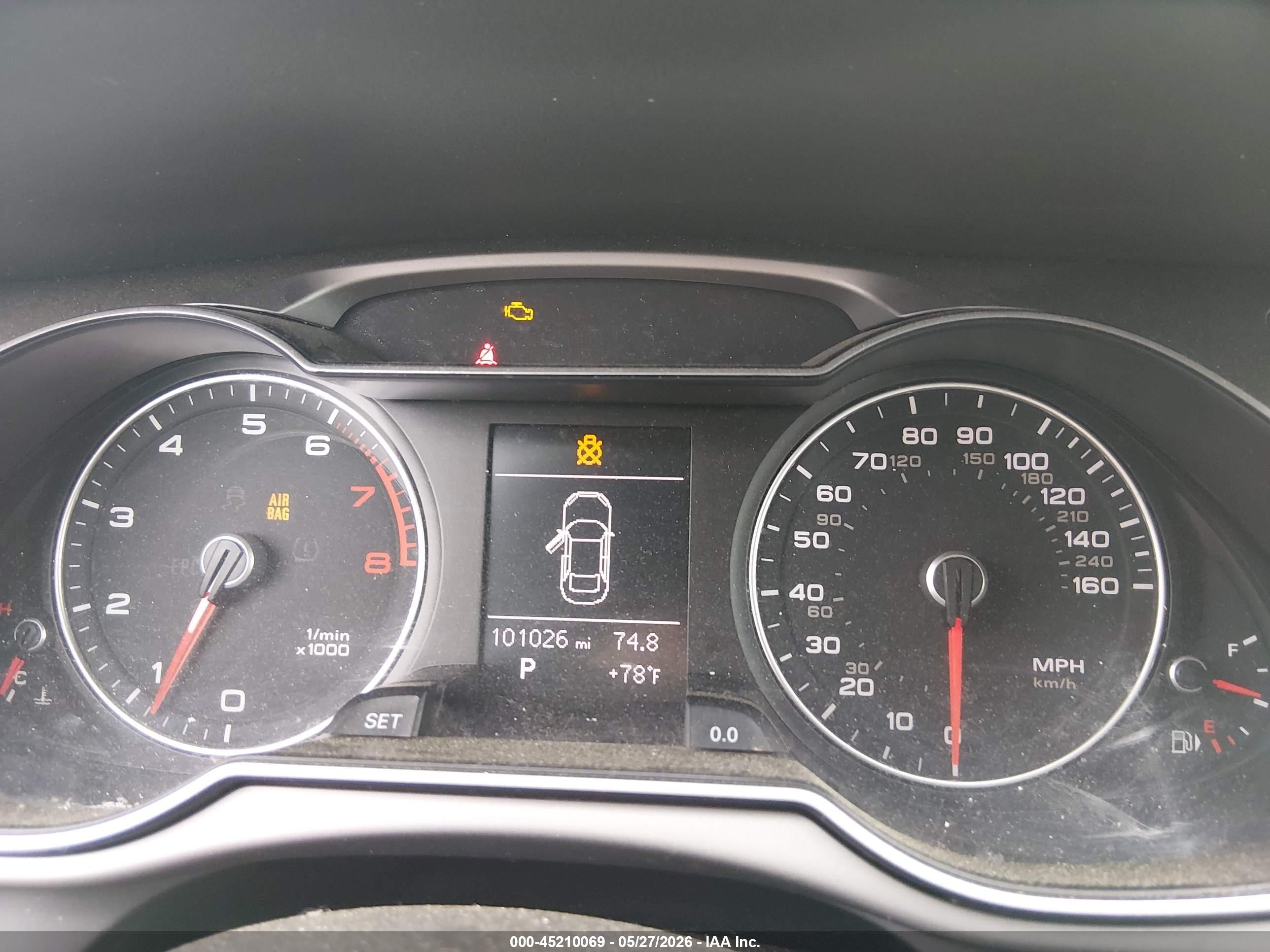 2015 Audi A4 2.0t Premium White vin: WAUAFAFL6FN005058