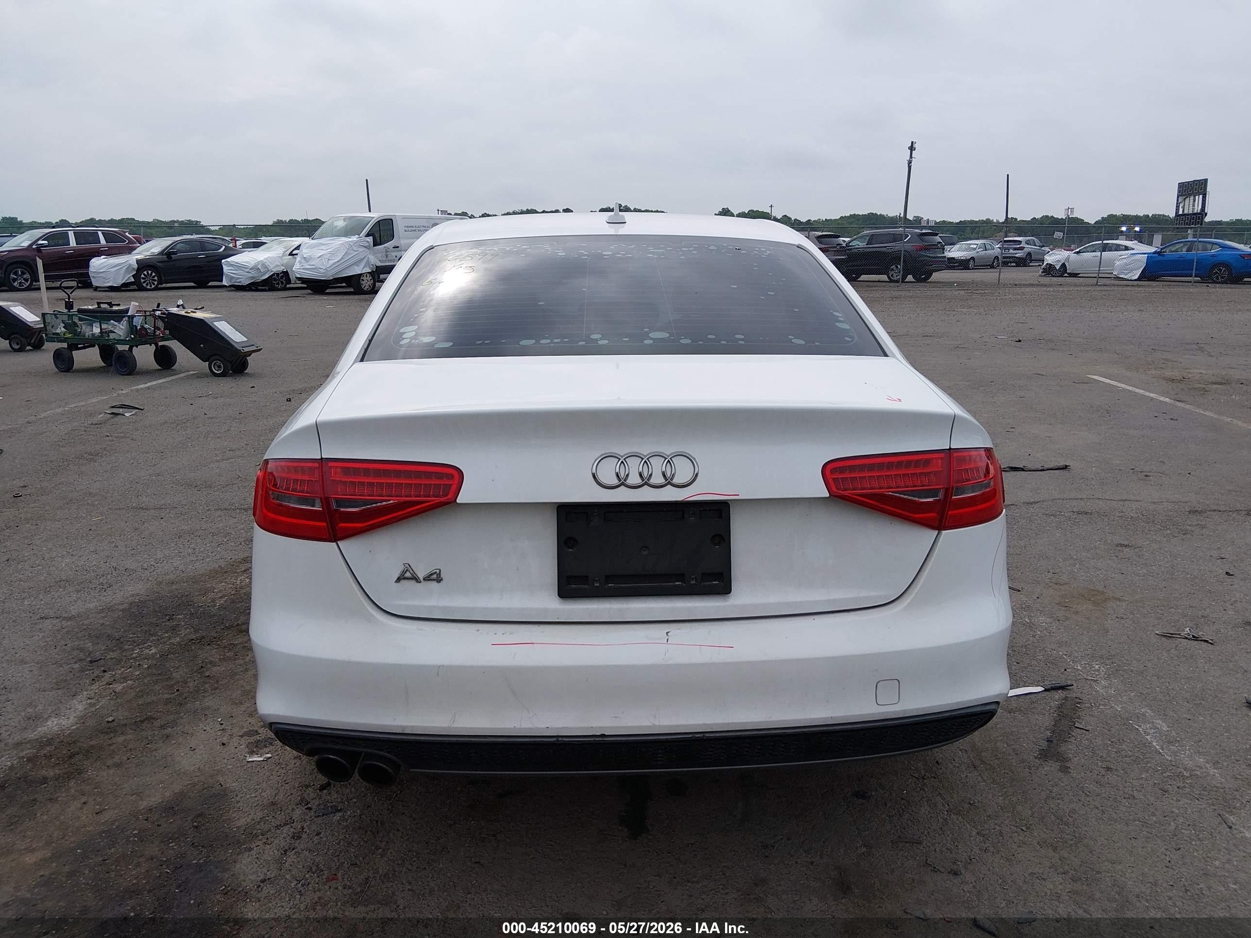 2015 Audi A4 2.0t Premium White vin: WAUAFAFL6FN005058