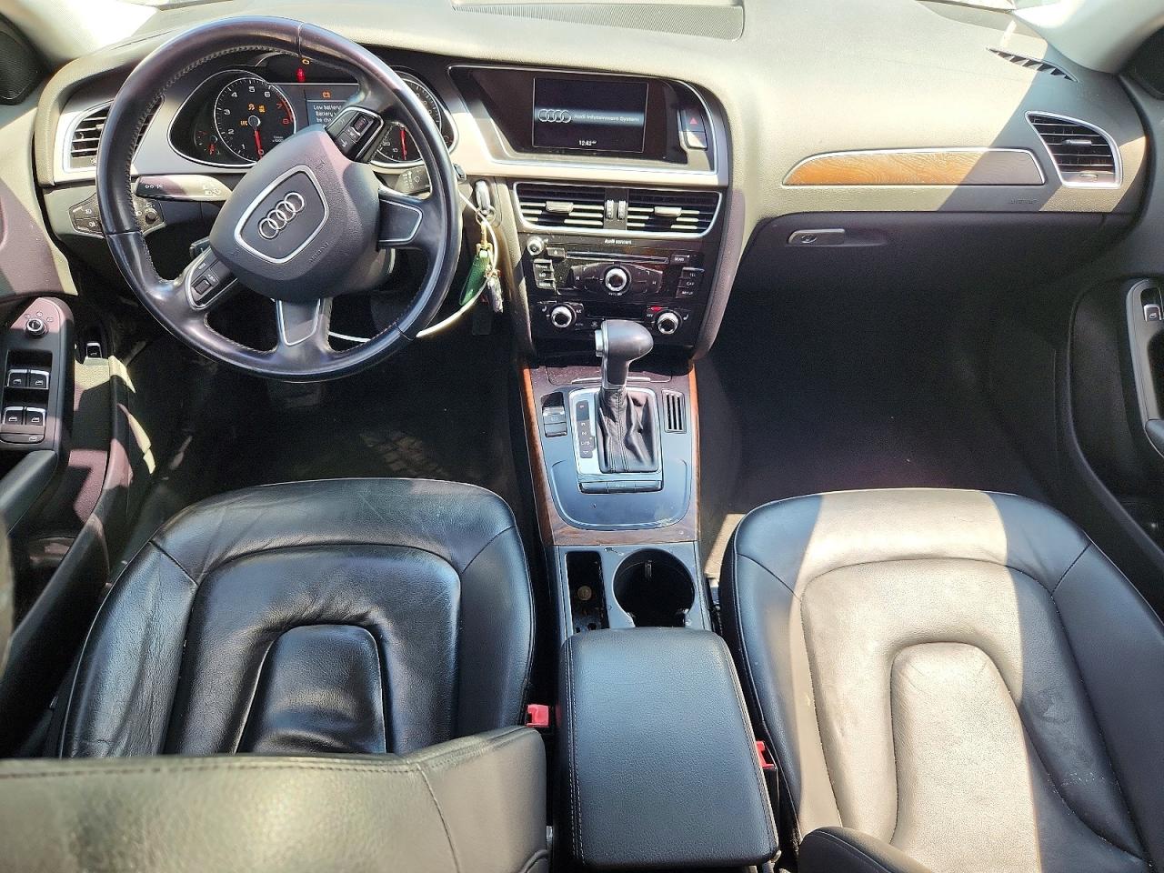 2015 Audi A4 Premium Черный vin: WAUAFAFL6FN021857