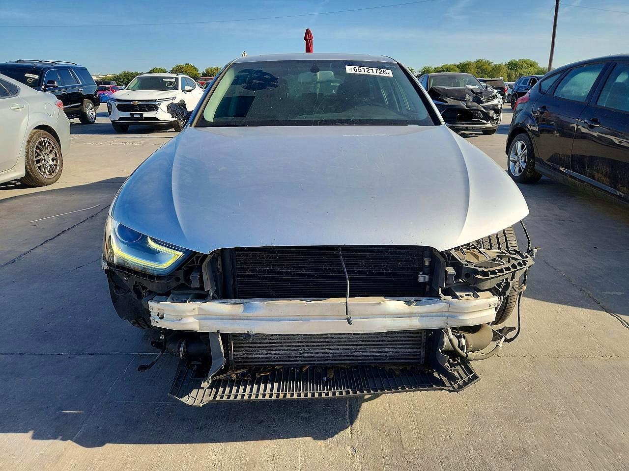 2013 Audi A4 Premium Серебряный vin: WAUAFAFL7DN038857