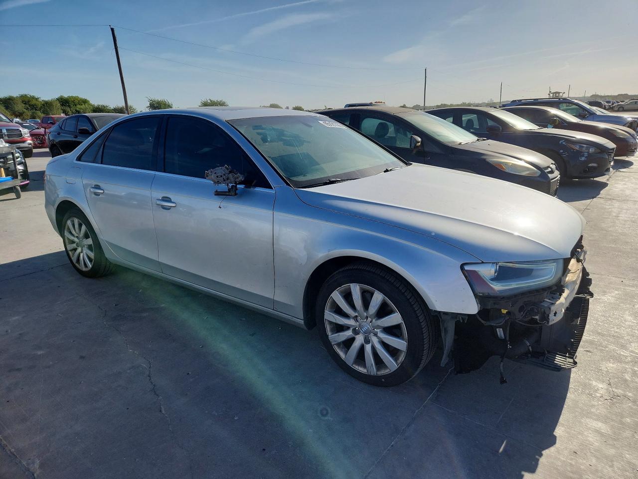 2013 Audi A4 Premium Серебряный vin: WAUAFAFL7DN038857