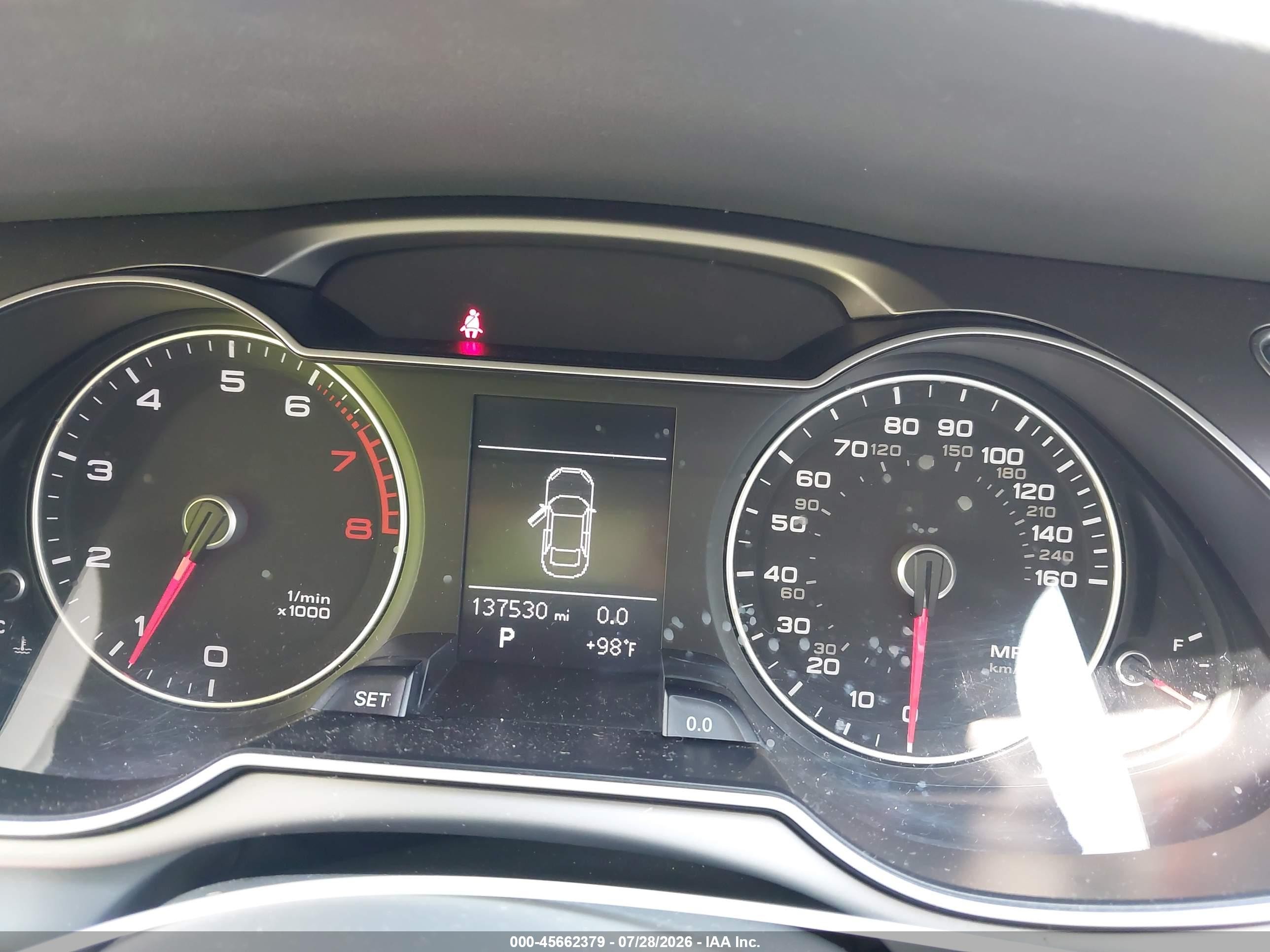 2014 Audi A4 2.0t Premium White vin: WAUAFAFL7EN018206