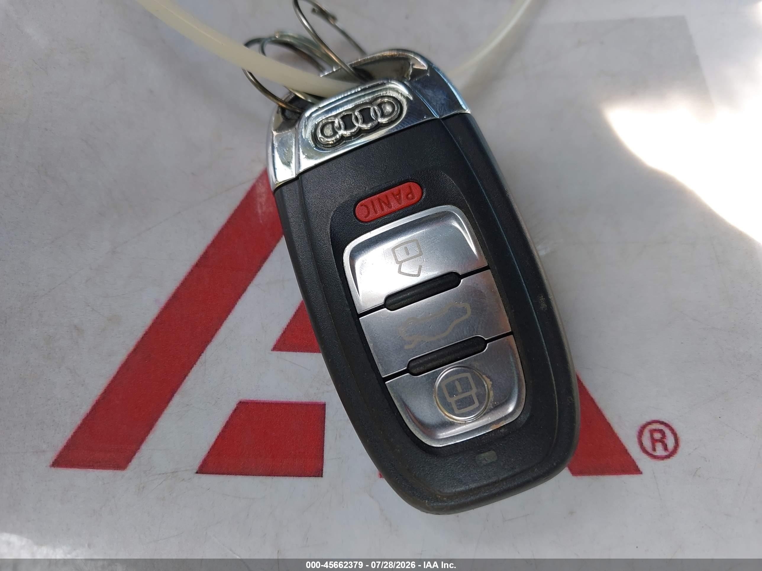 2014 Audi A4 2.0t Premium White vin: WAUAFAFL7EN018206