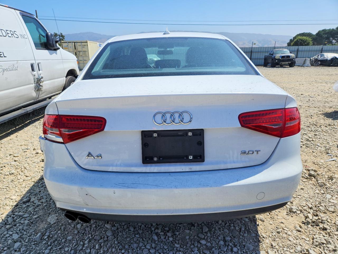 2013 Audi A4 Premium White vin: WAUAFAFL8DA160666