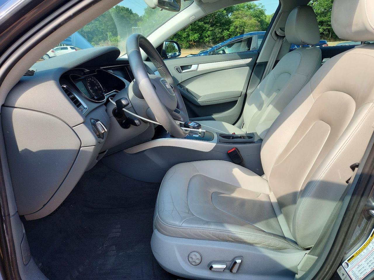 2014 Audi A4 Premium Charcoal vin: WAUAFAFL8EN030381