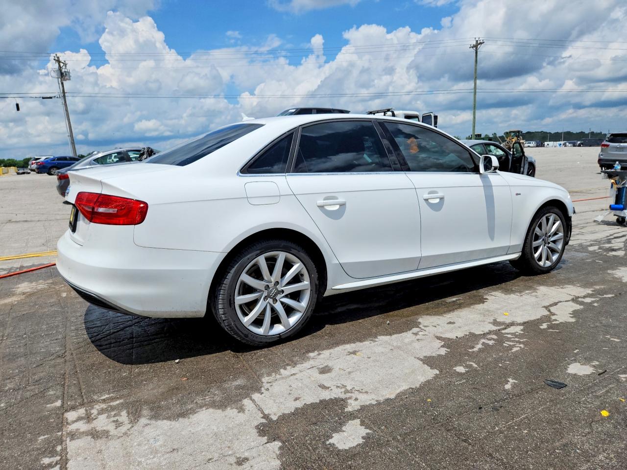 2014 Audi A4 Premium White vin: WAUAFAFL8EN039484