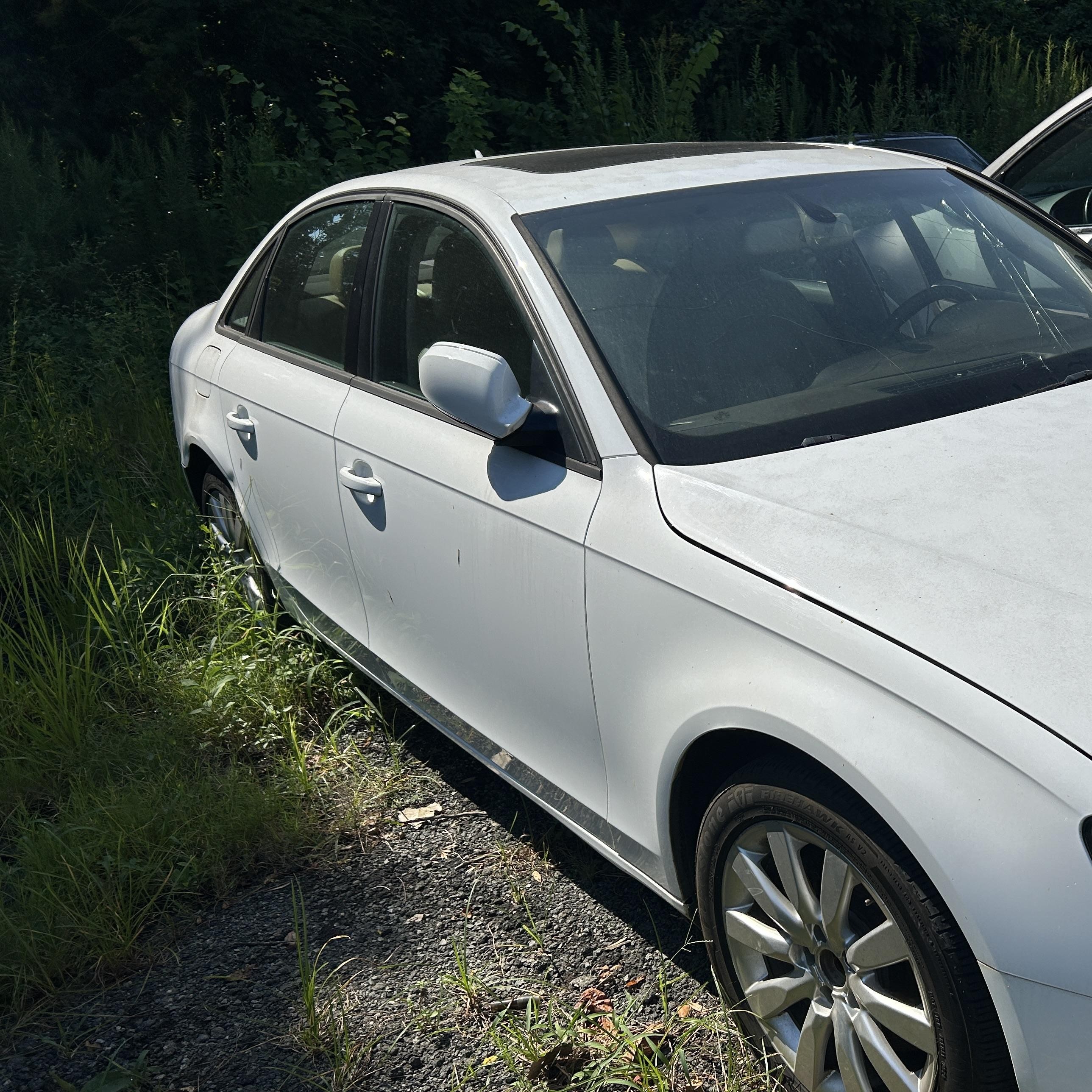 2013 Audi A4 2.0t Premium vin: WAUAFAFL9DN038794