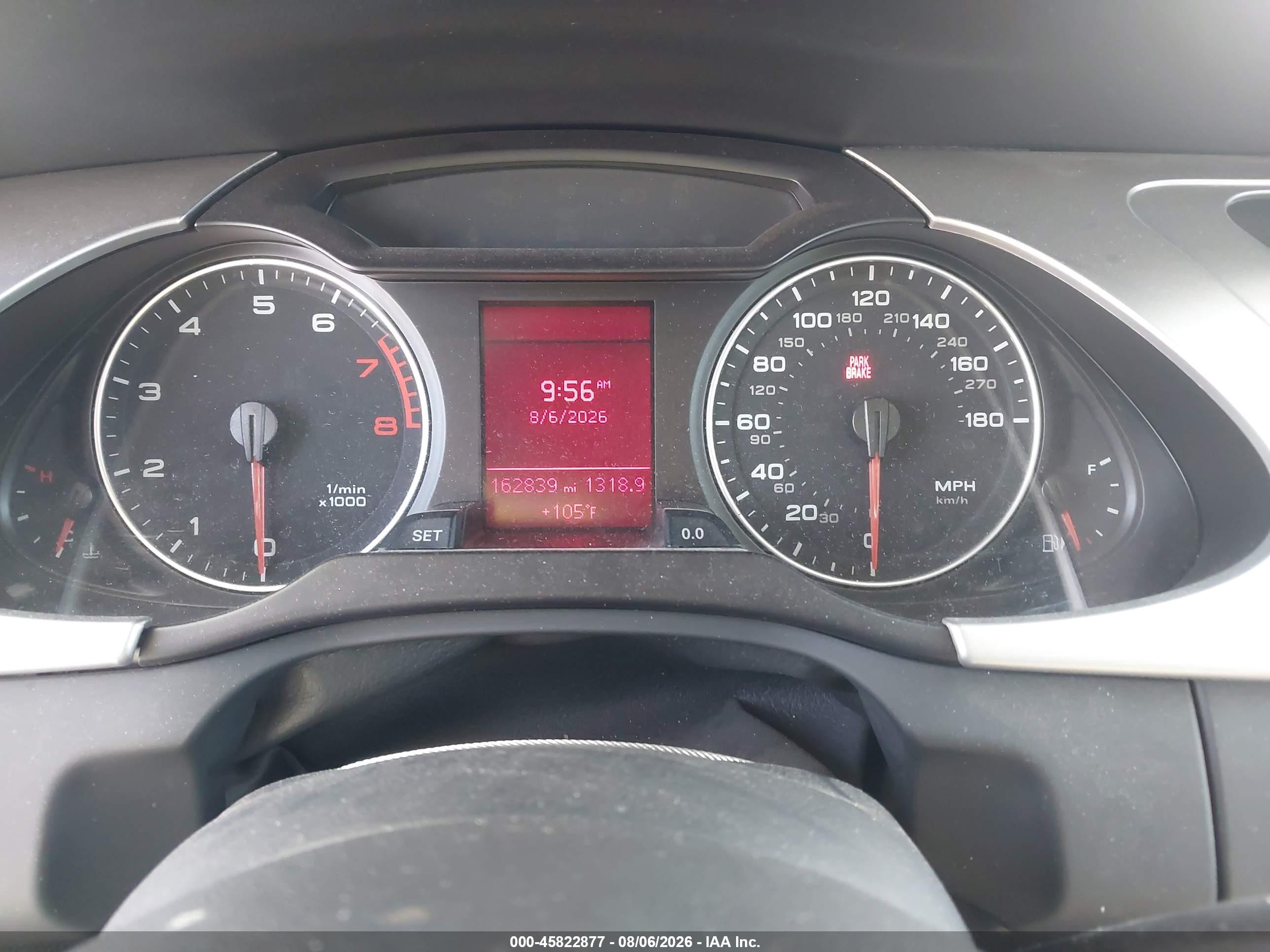 2010 Audi A4 2.0t Premium Серый vin: WAUAFAFLXAN030988