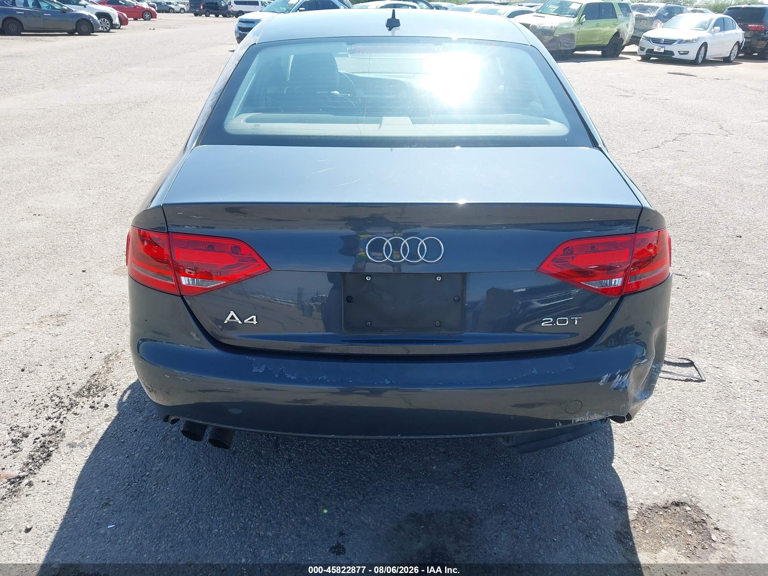 2010 Audi A4 2.0t Premium Серый vin: WAUAFAFLXAN030988