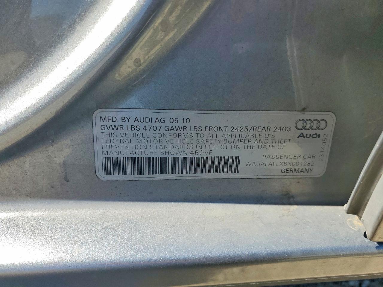 2011 Audi A4 Premium Gray vin: WAUAFAFLXBN001282