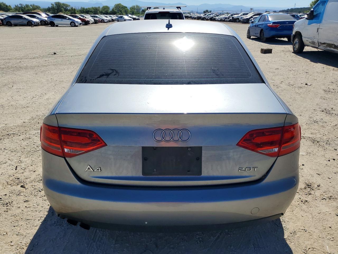 2011 Audi A4 Premium Gray vin: WAUAFAFLXBN001282