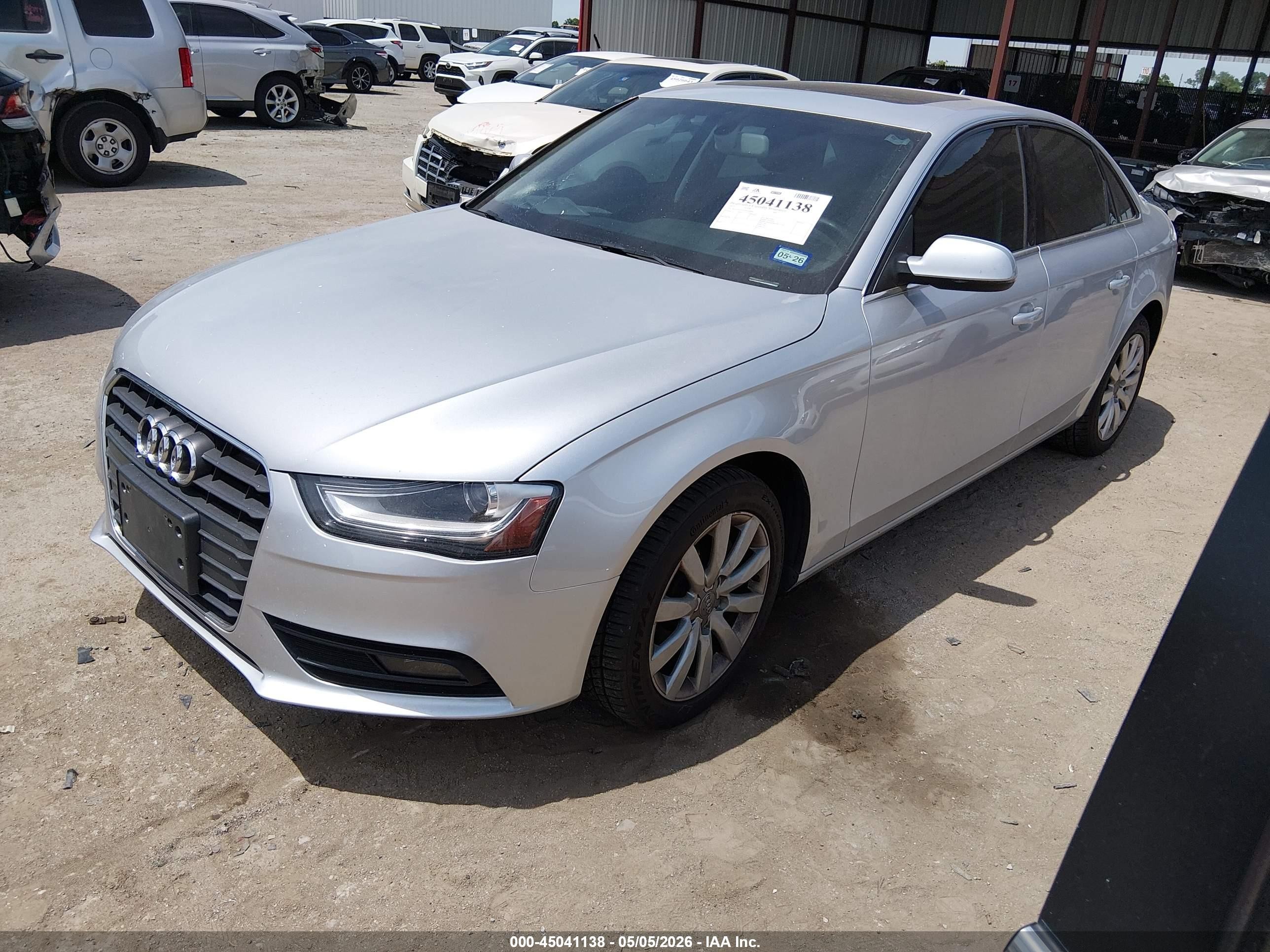 2013 Audi A4 2.0t Premium Silver vin: WAUAFAFLXDN010843