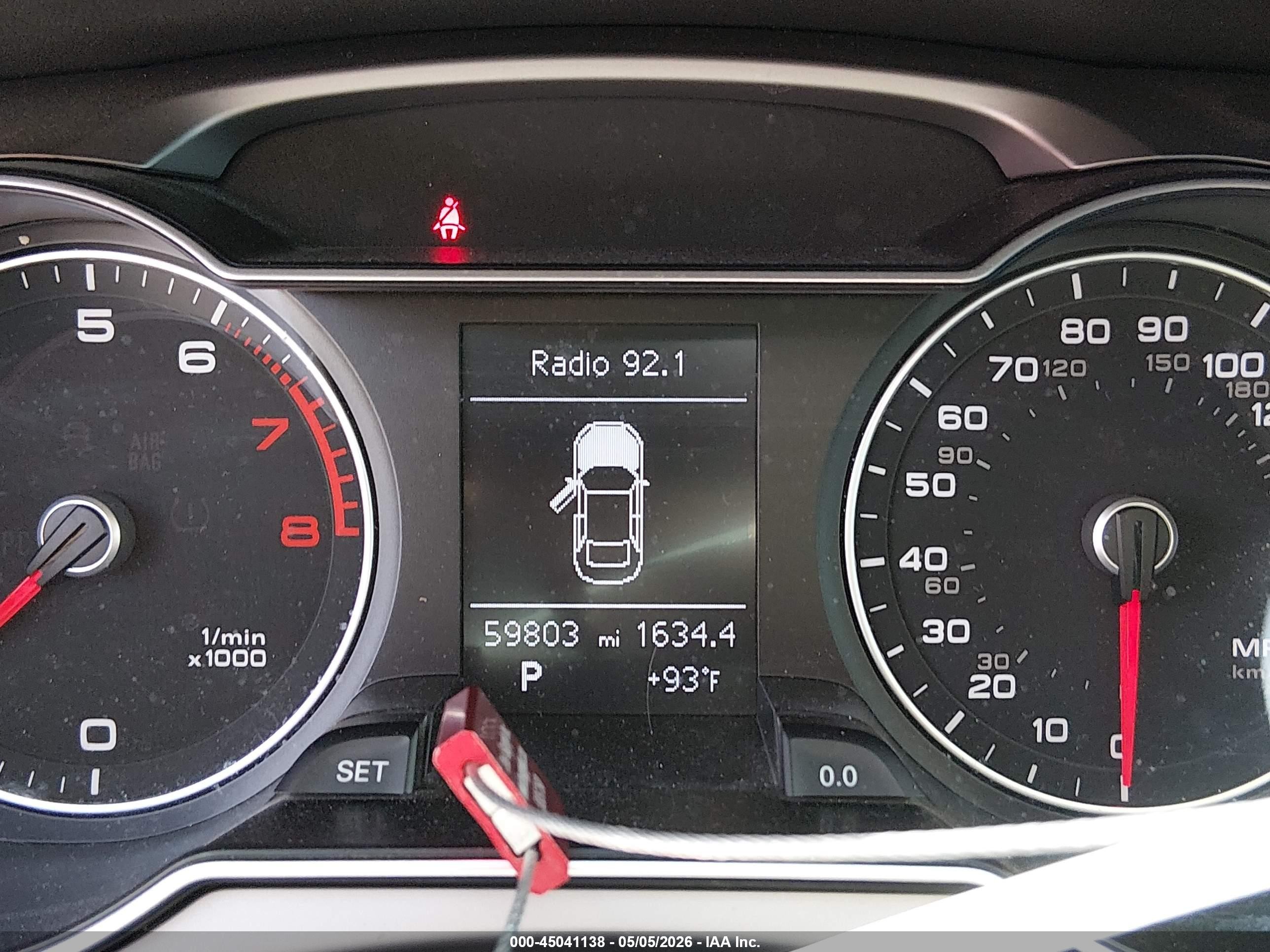 2013 Audi A4 2.0t Premium Silver vin: WAUAFAFLXDN010843