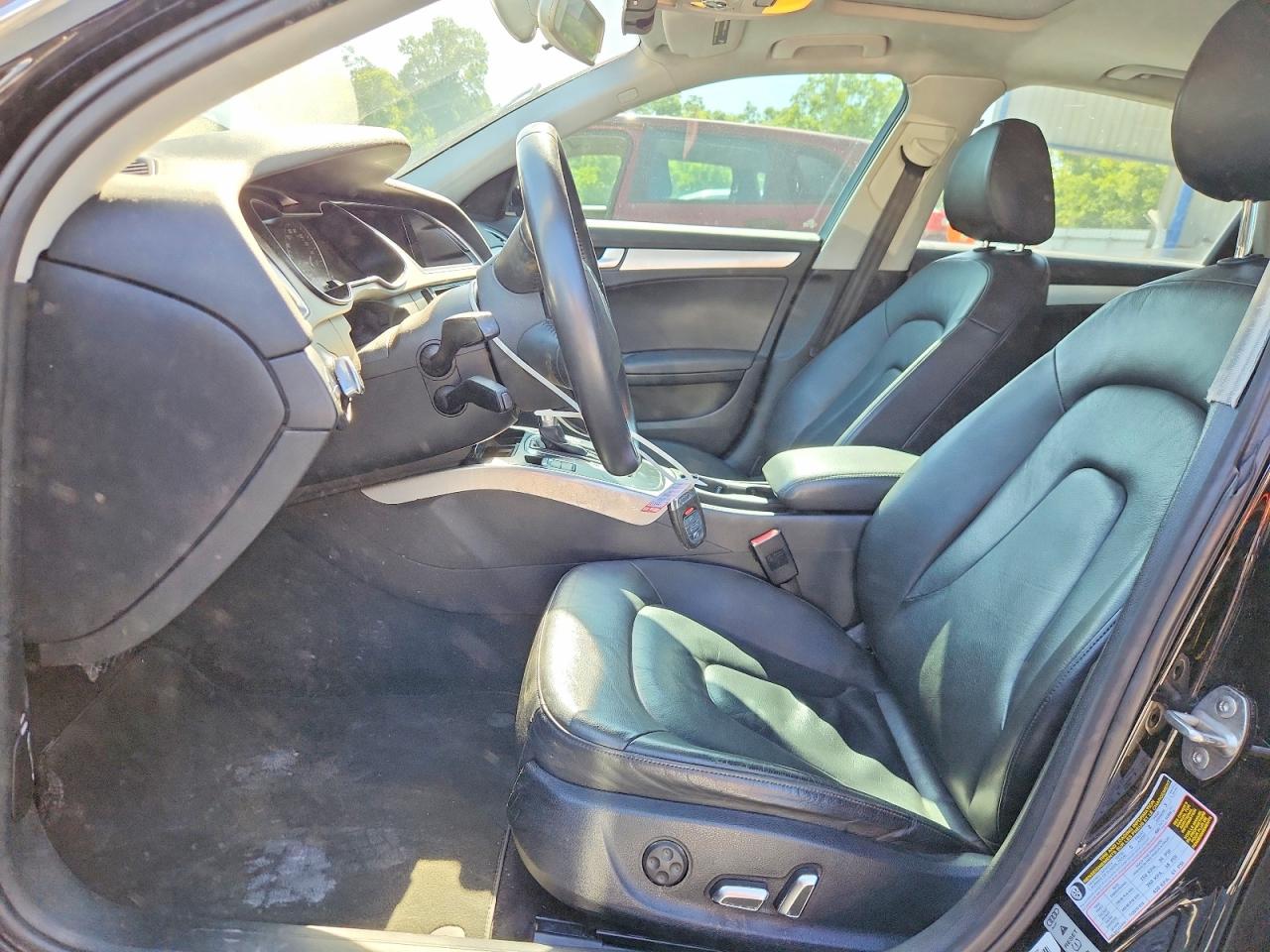 2014 Audi A4 Premium Черный vin: WAUAFAFLXEN001125