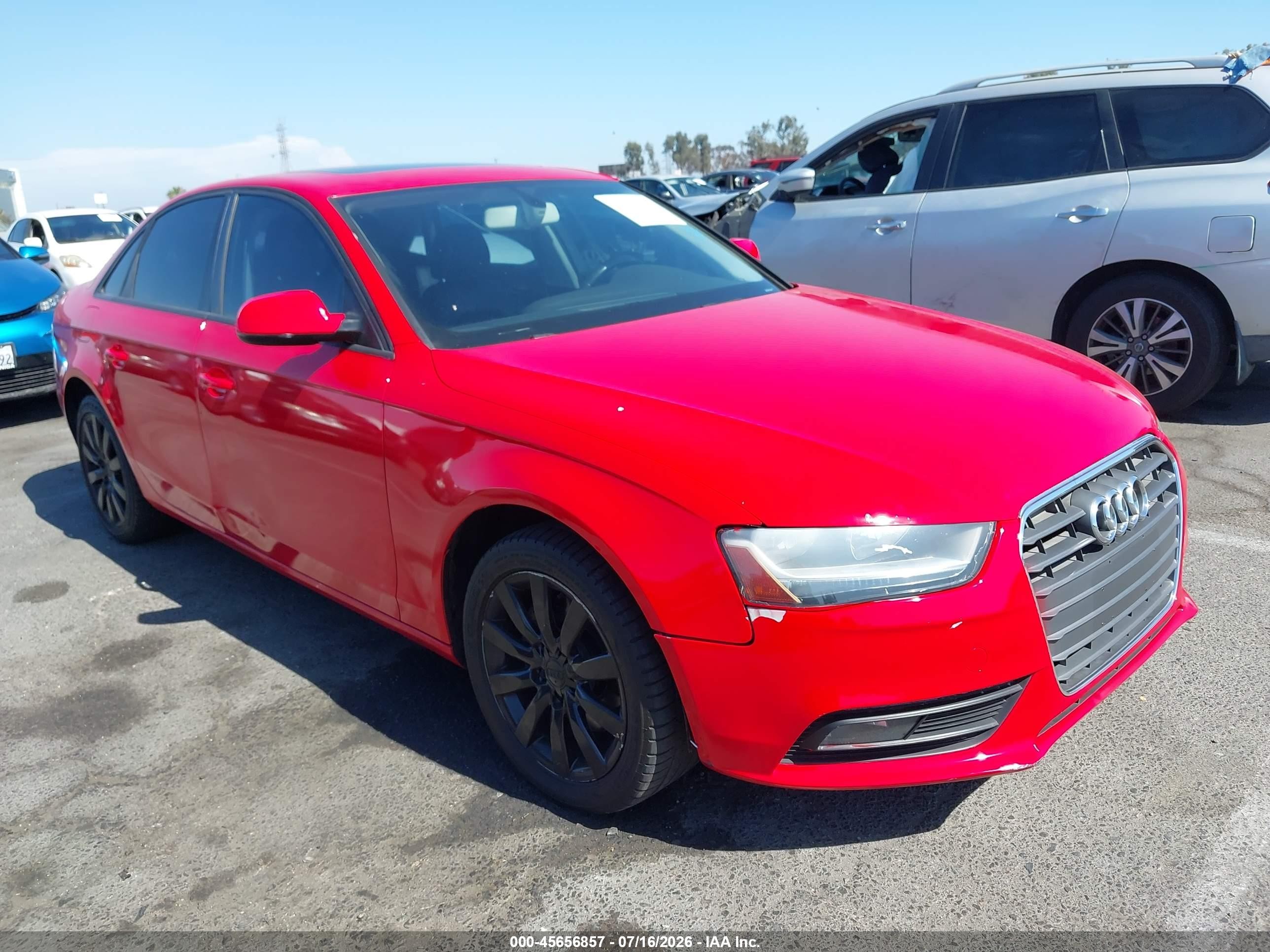 2014 Audi A4 2.0t Premium Красный vin: WAUAFAFLXEN008365