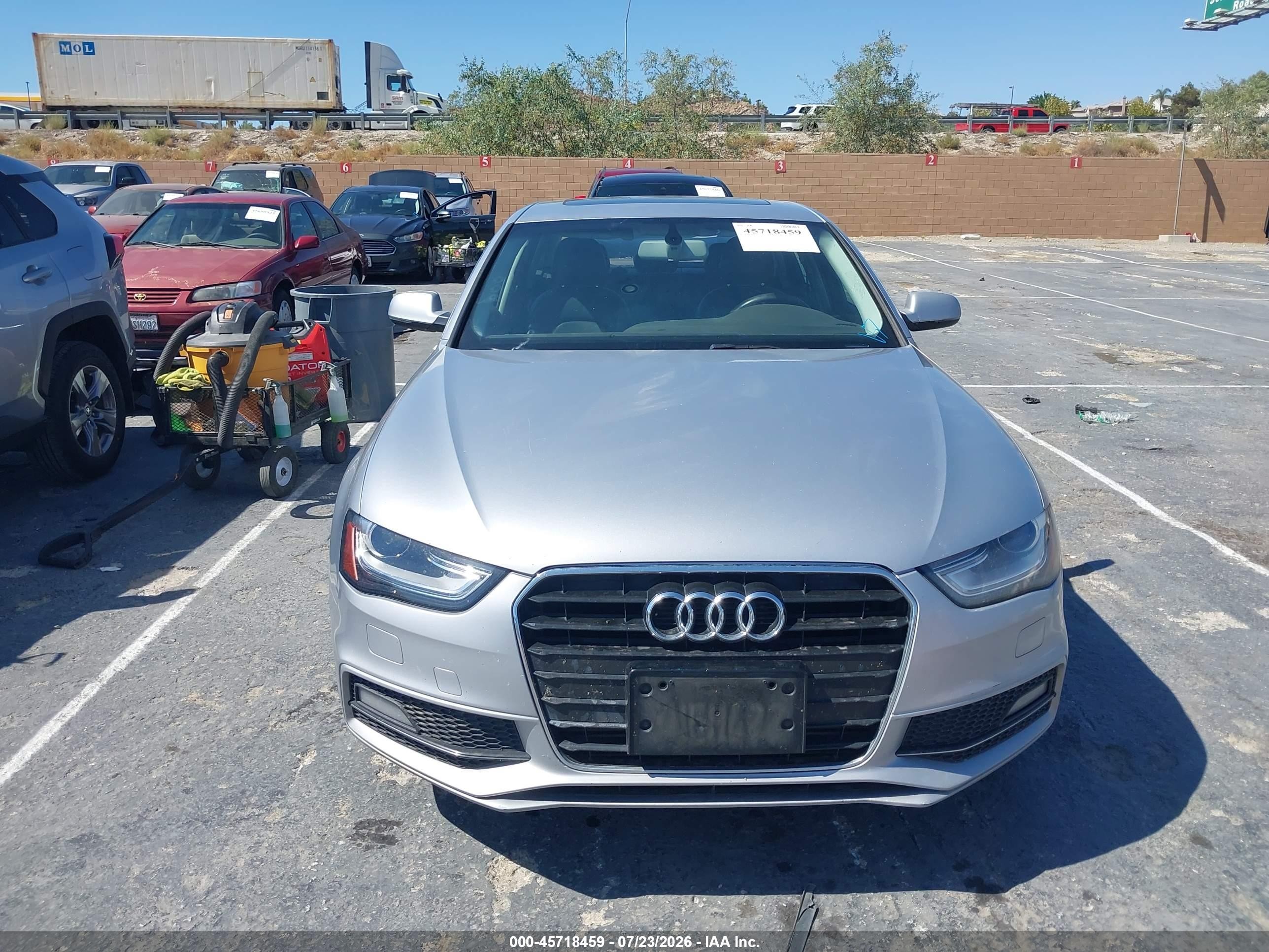 2015 Audi A4 2.0t Premium Silver vin: WAUAFAFLXFN018458