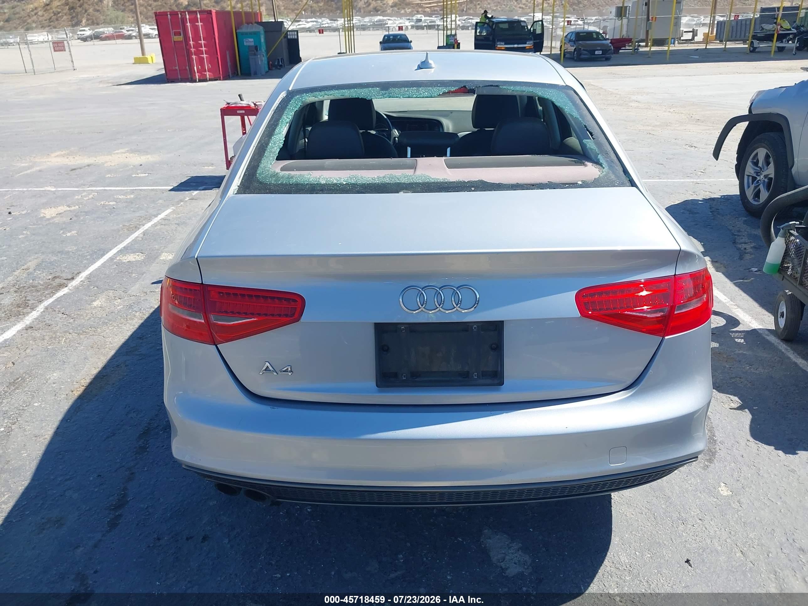 2015 Audi A4 2.0t Premium Silver vin: WAUAFAFLXFN018458