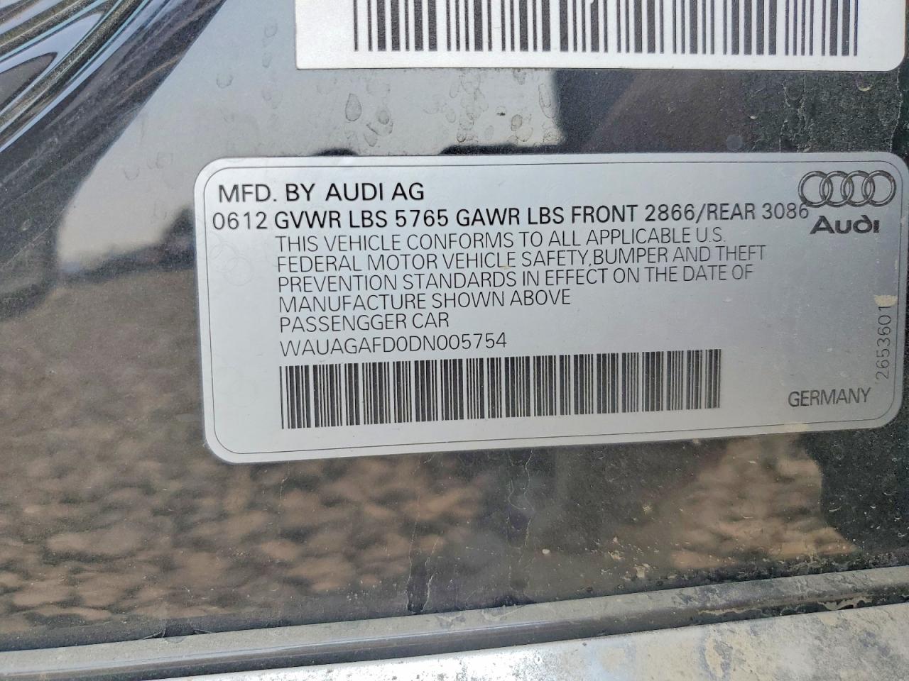 2013 Audi A8 Quattro Charcoal vin: WAUAGAFD0DN005754