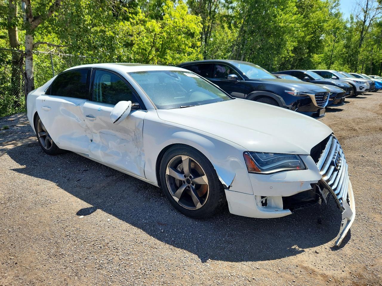 2013 Audi A8 Quattro White vin: WAUAGAFD1DN016911