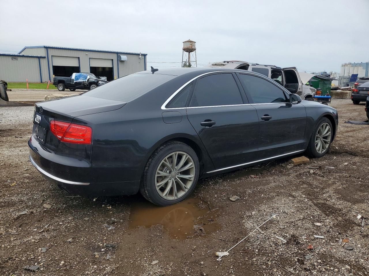 2013 Audi A8 Quattro Black vin: WAUAGAFD5DN000758