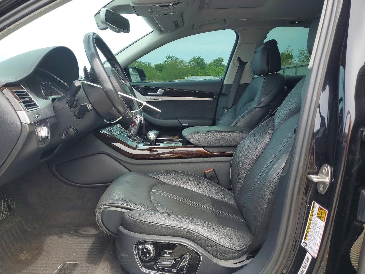 2013 Audi A8 Quattro Black vin: WAUAGAFD5DN000758