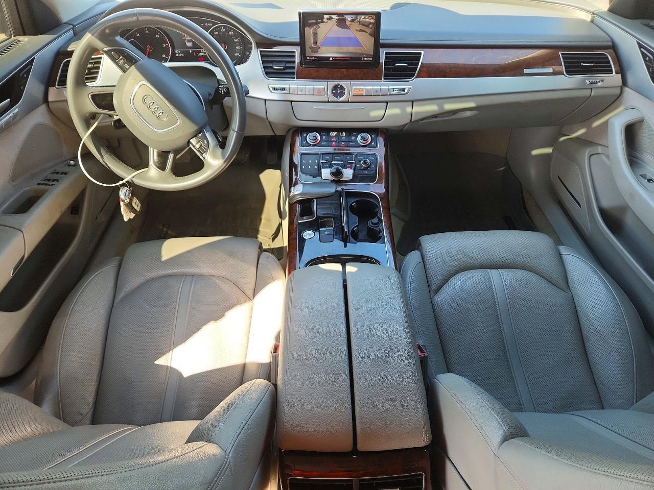 2013 Audi A8 Quattro Silver vin: WAUAGAFD7DN030439