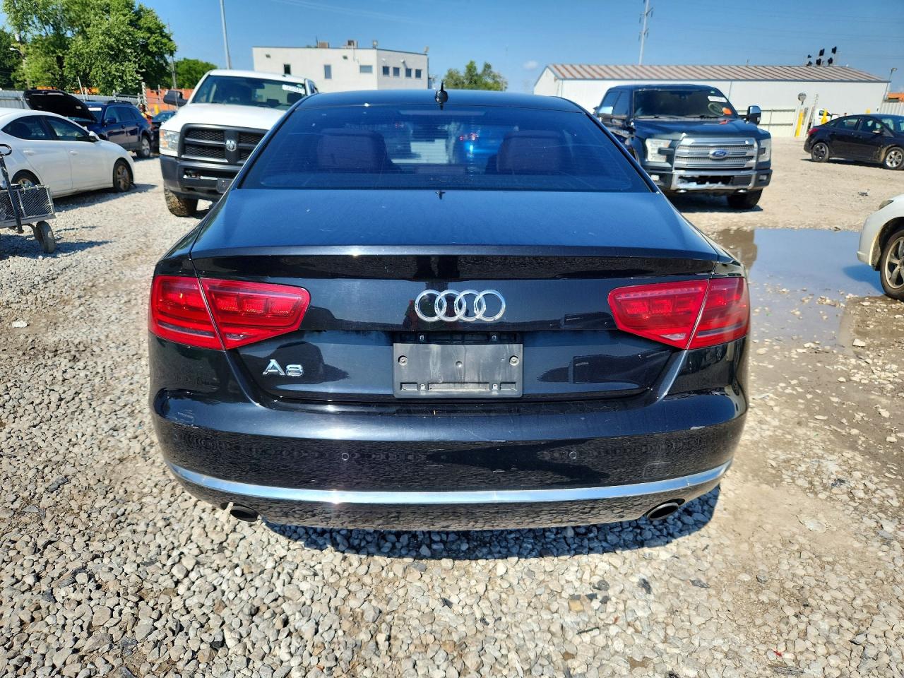 2013 Audi A8 Quattro Black vin: WAUAGAFD8DN001404