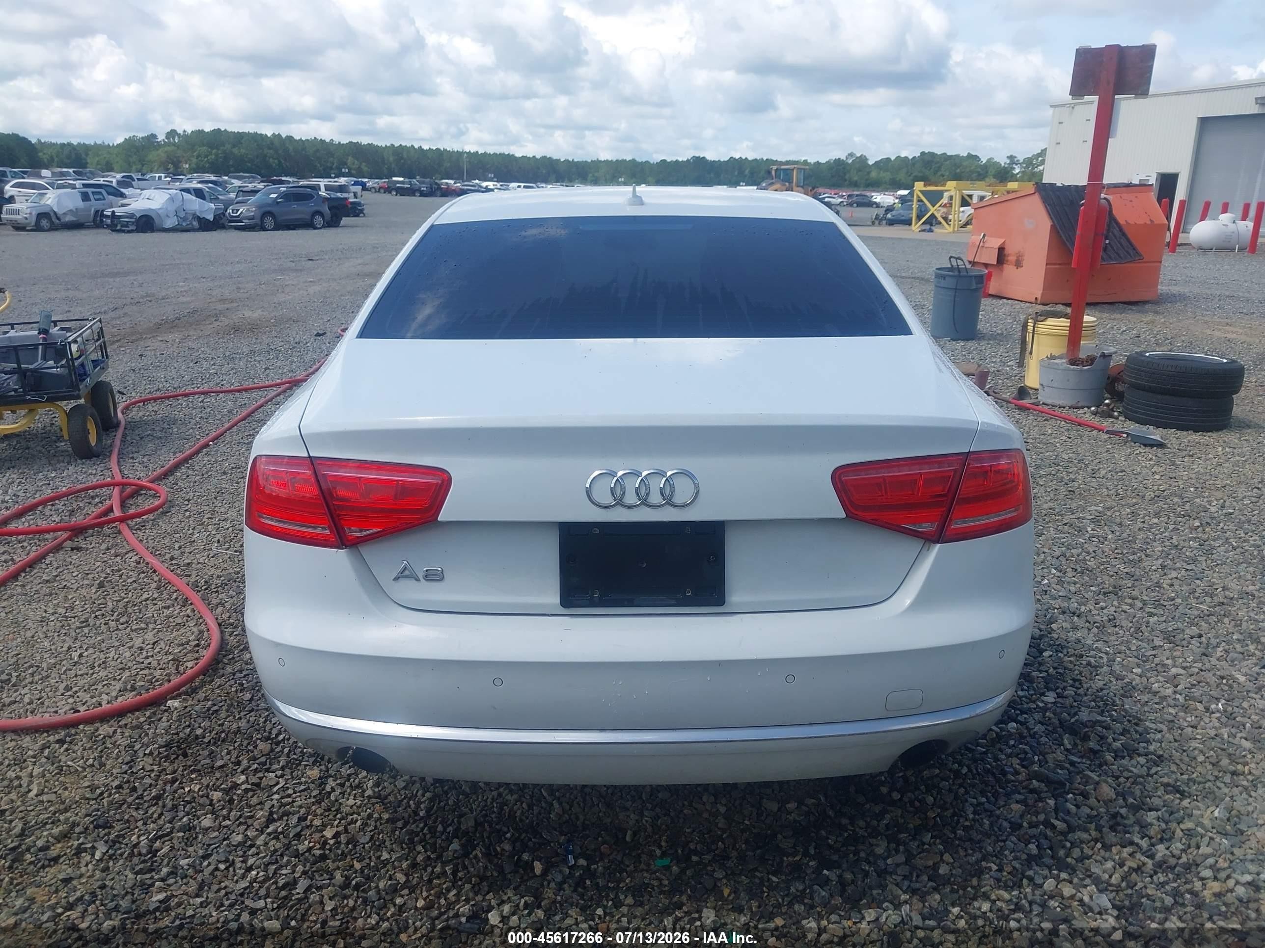2013 Audi A8 3.0t White vin: WAUAGAFD8DN005551