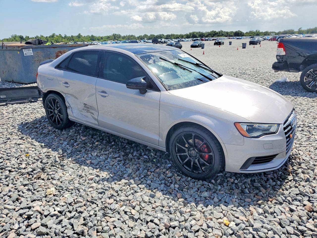 2015 Audi A3 Premium Silver vin: WAUAJGFFXF1078730