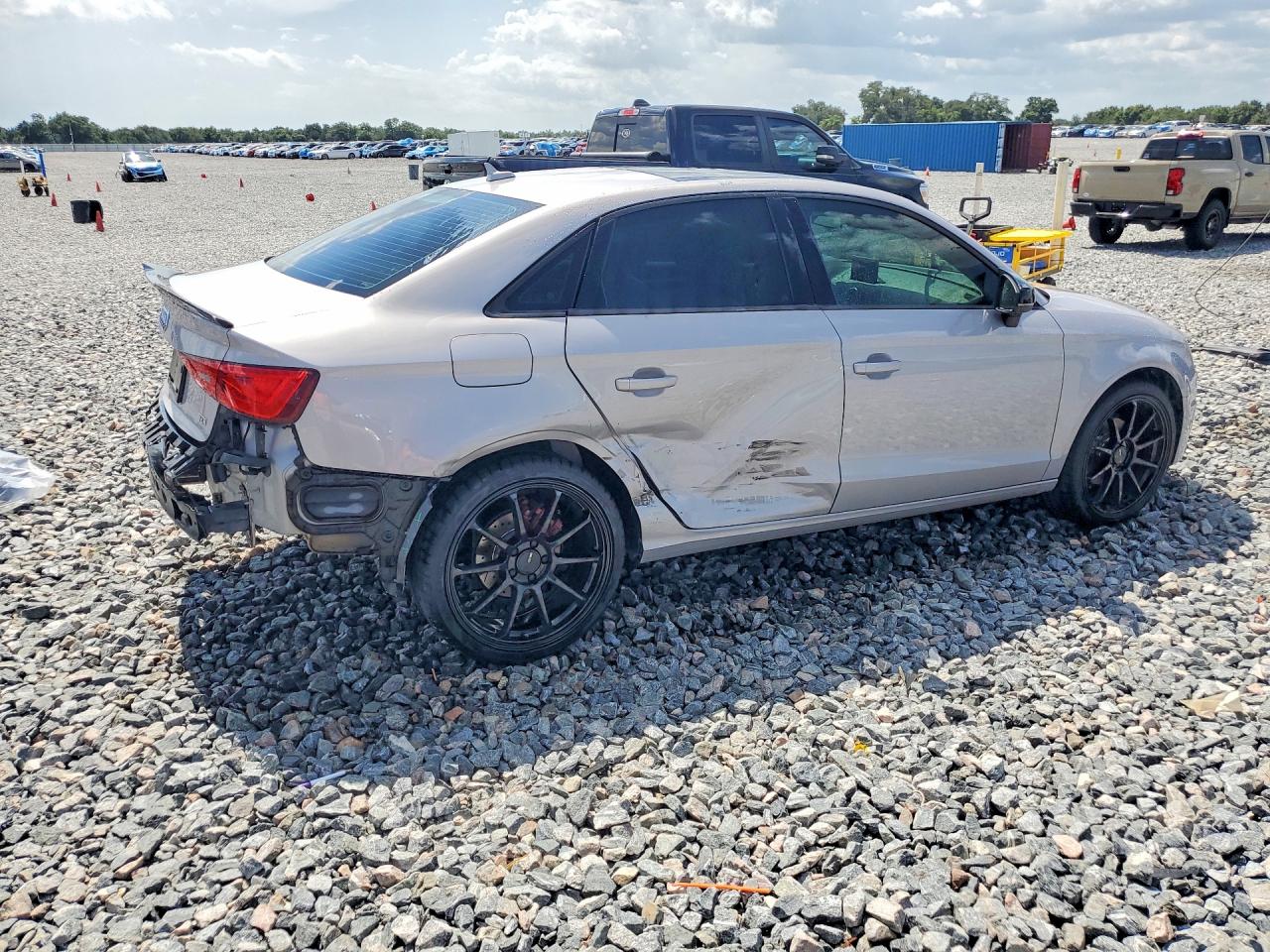 2015 Audi A3 Premium Silver vin: WAUAJGFFXF1078730
