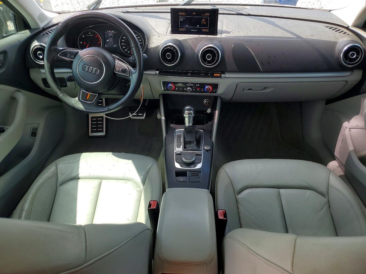 2015 Audi A3 Premium Silver vin: WAUAJGFFXF1078730