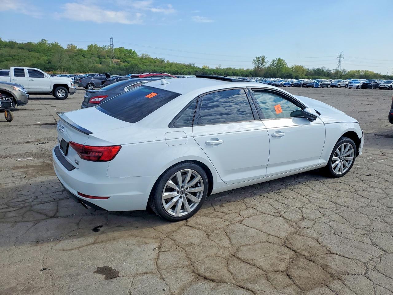 2017 Audi A4 Premium White vin: WAUANAF40HN039012