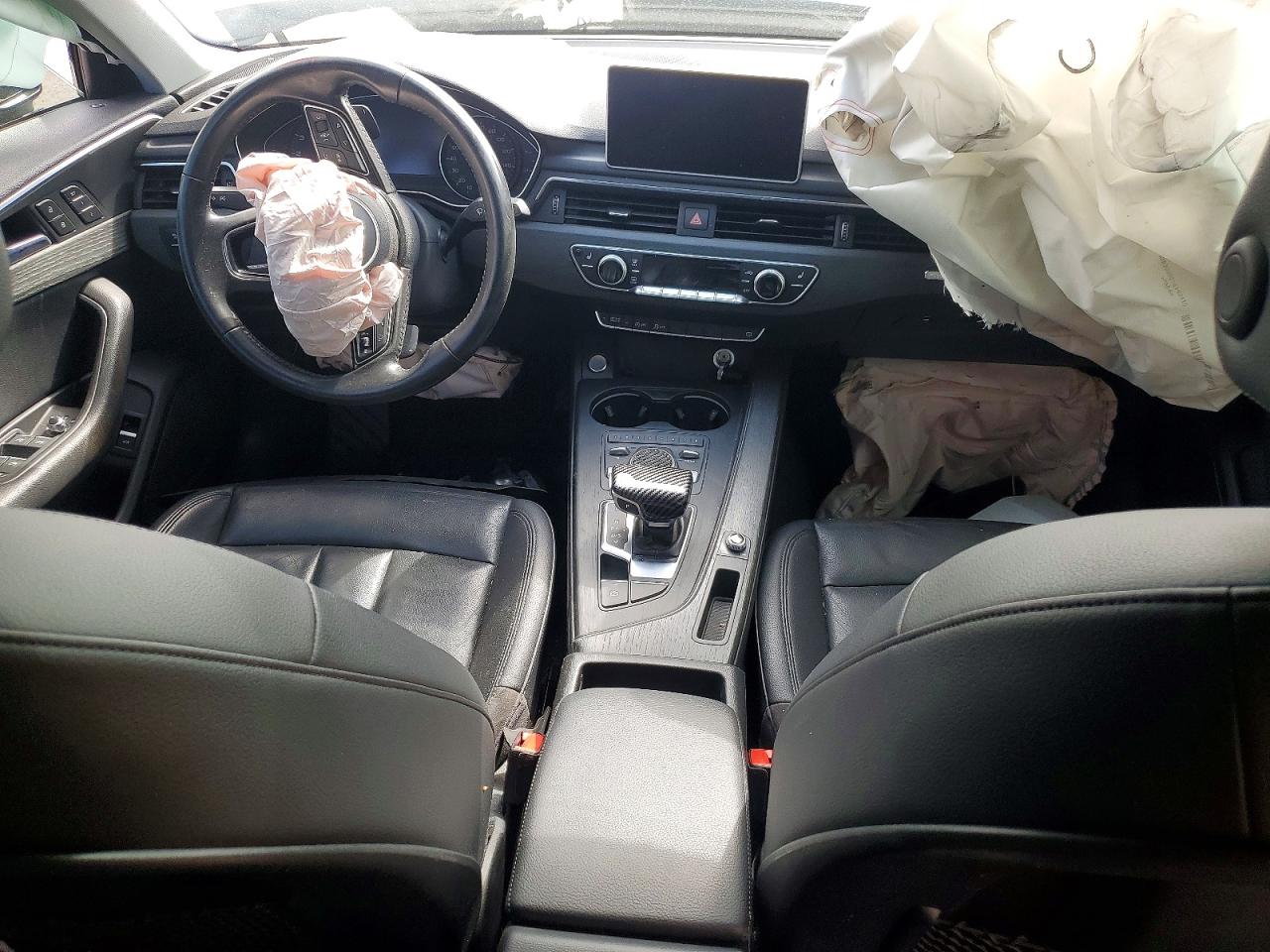 2017 Audi A4 Premium White vin: WAUANAF40HN039012