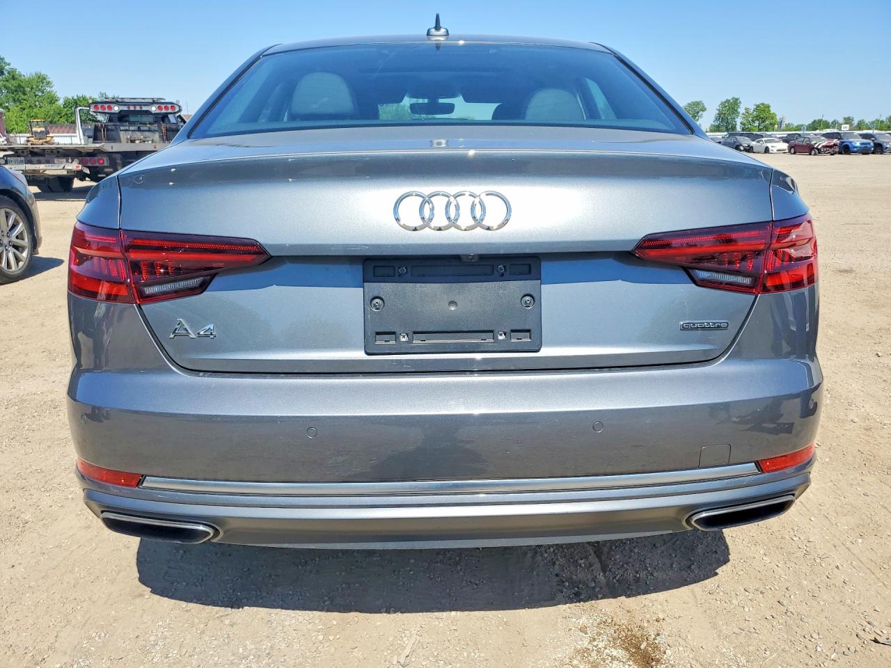 2019 Audi A4 Komfort Серый vin: WAUANAF45KA050778