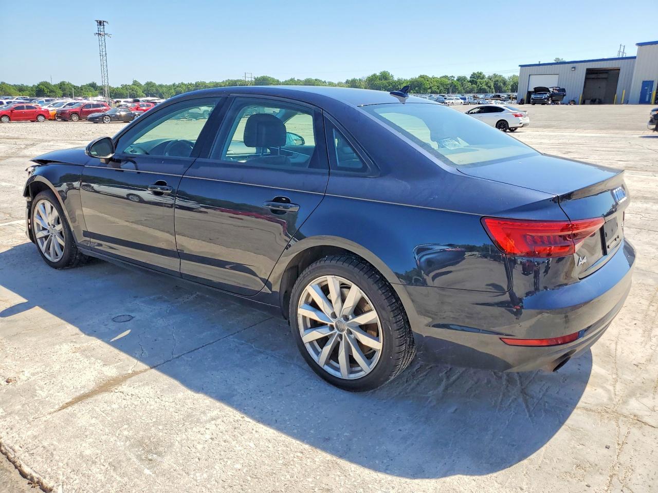 2017 Audi A4 Premium Угольный vin: WAUANAF46HN069678