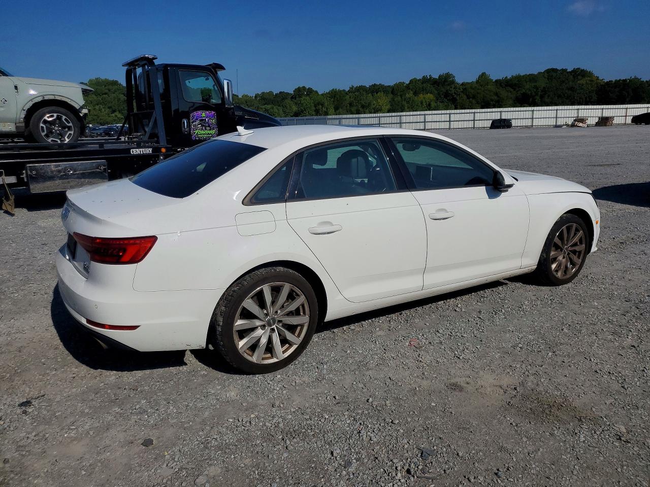 2017 Audi A4 Premium White vin: WAUANAF4XHN007720