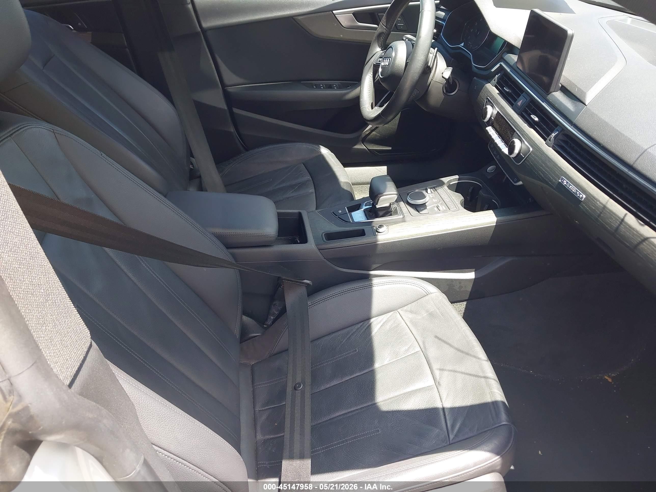 2018 Audi A5 2.0t Premium White vin: WAUANCF52JA009091