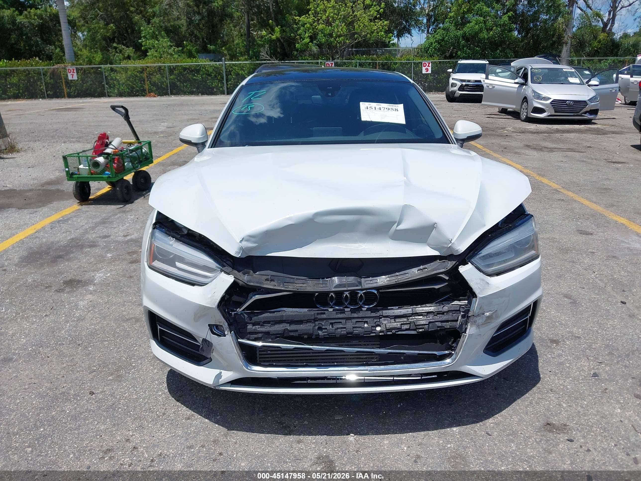 2018 Audi A5 2.0t Premium White vin: WAUANCF52JA009091