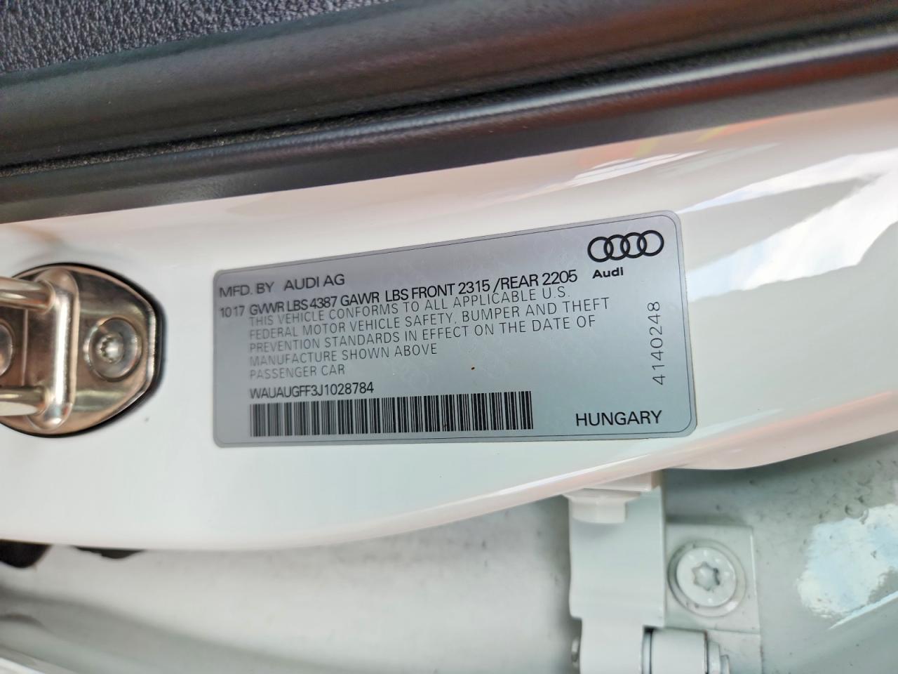 2018 Audi A3 Premium White vin: WAUAUGFF3J1028784