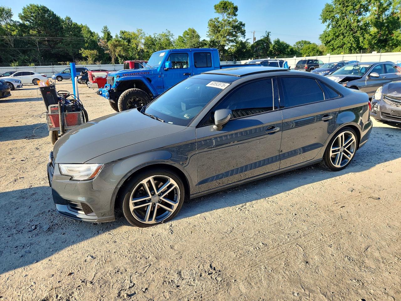 WAUAUGFF3KA085875