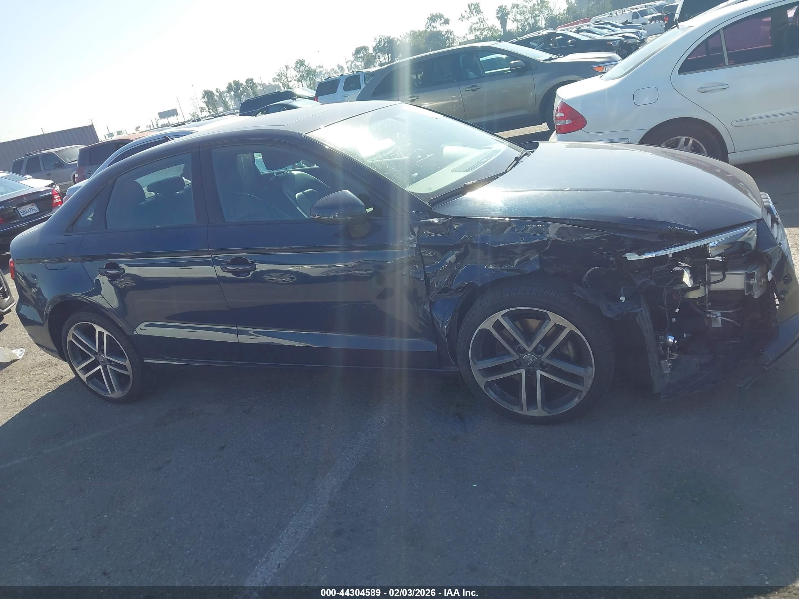 2020 Audi A3 Premium 40 Tfsi Front-wheel Drive S Tronic Blue vin: WAUAUGFF3LA102515