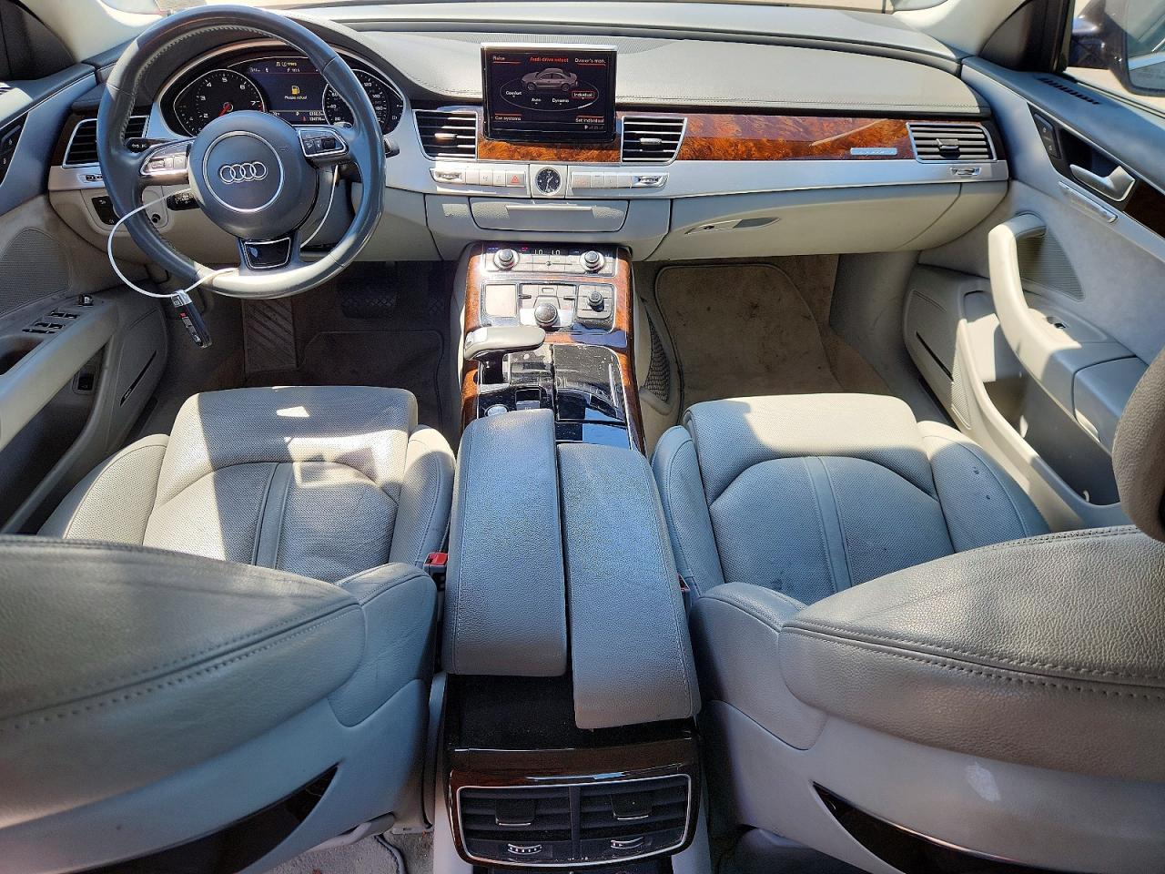 2012 Audi A8 Quattro Угольный vin: WAUAVAFD0CN037530