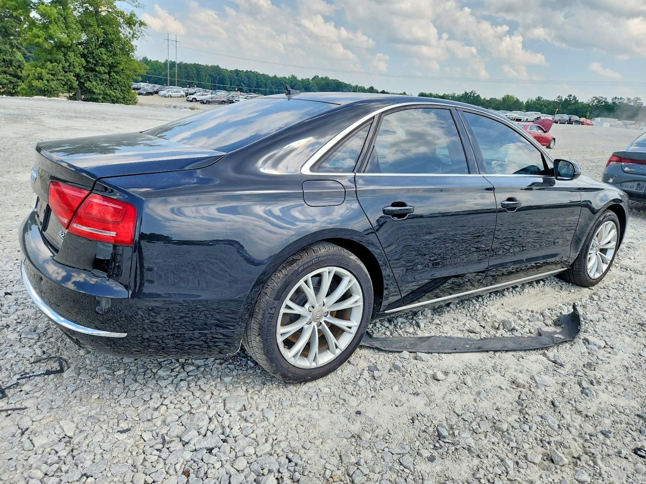 2011 Audi A8 Quattro Black vin: WAUAVAFD1BN001750