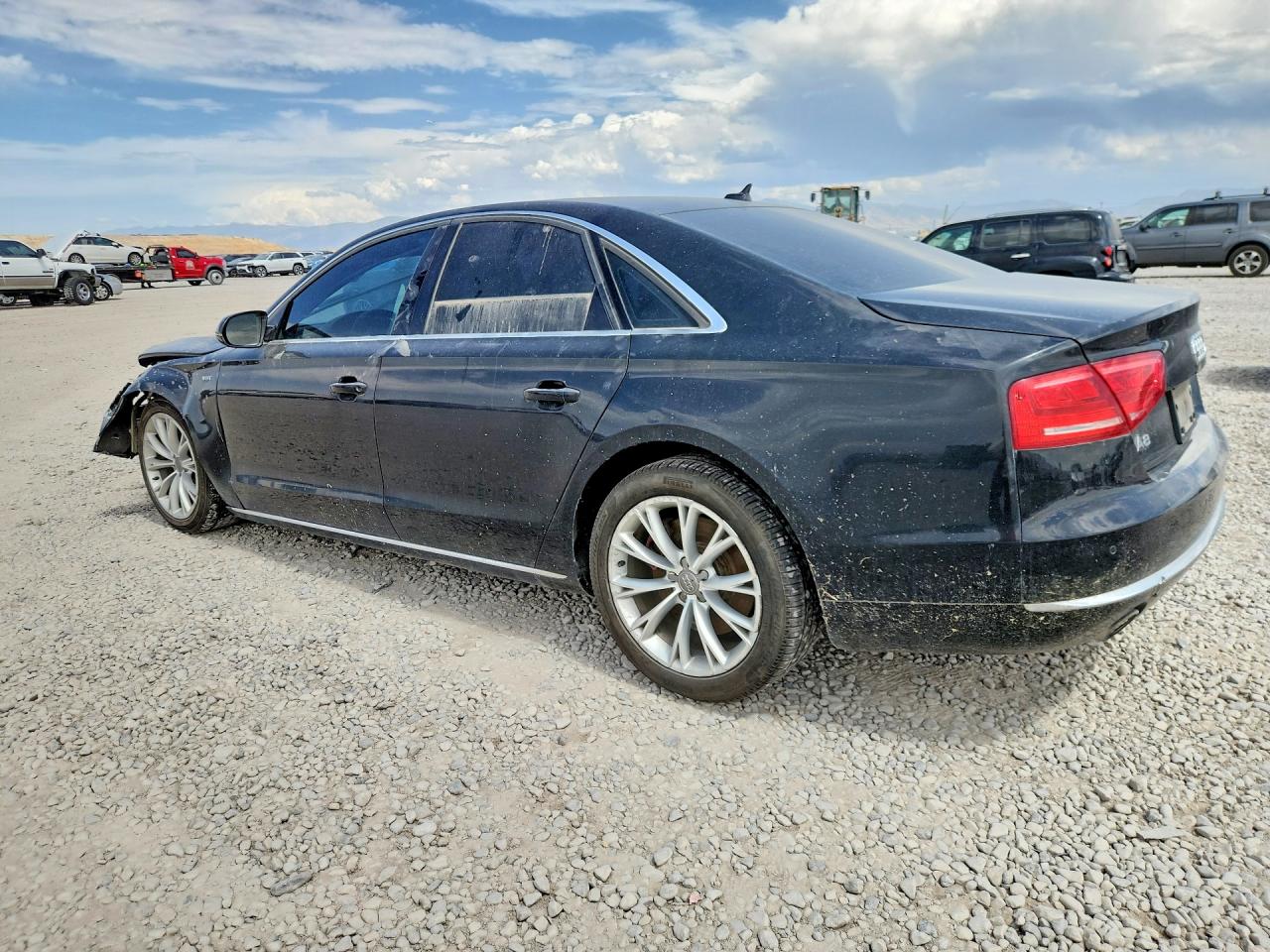 2012 Audi A8 Quattro Черный vin: WAUAVAFD4CN009732